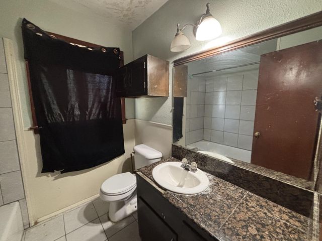 3415 Palm Avenue, Texas City, TX 77590