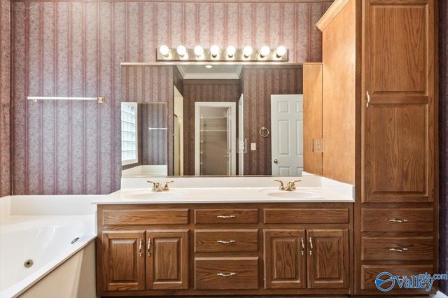 1316 Chesterfield Road SE, Huntsville, AL 35803