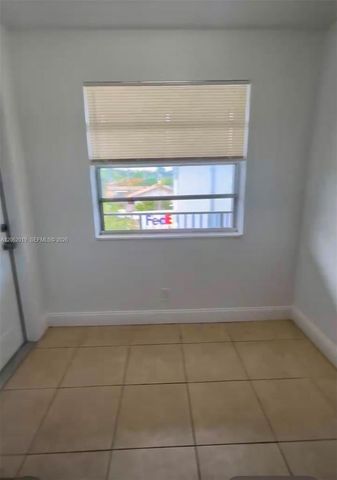 1100 NE 1st Ct 308, Hallandale Beach, FL 33009
