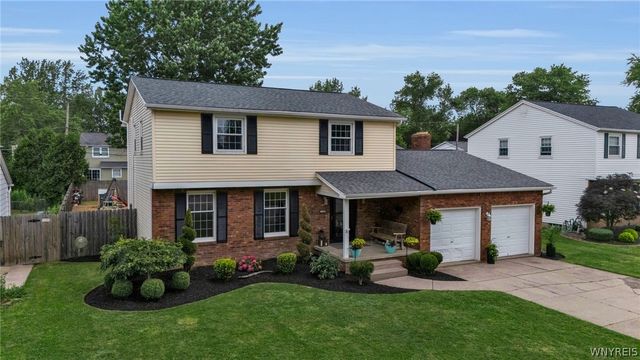 138 Pin Oak Drive, Amherst, NY 14221