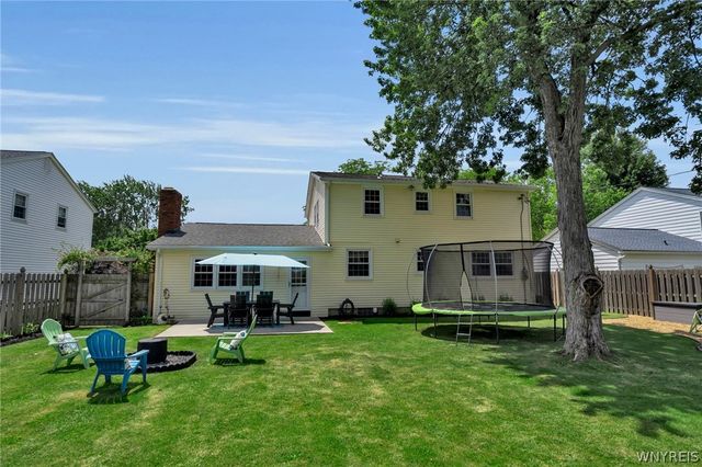 138 Pin Oak Drive, Amherst, NY 14221