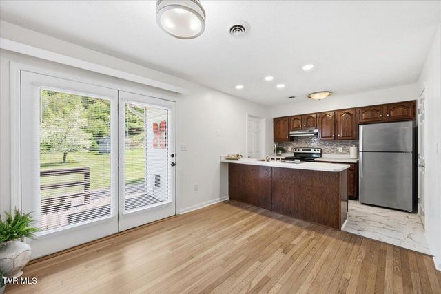 934 Beverly Drive 4, Abingdon, VA 24210