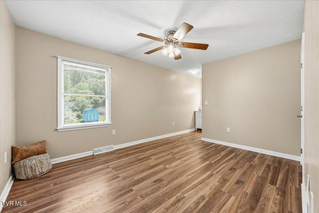 934 Beverly Drive 4, Abingdon, VA 24210