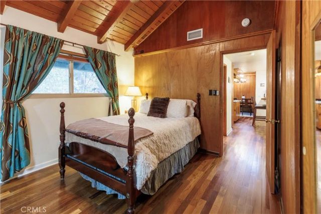 26220 Pine Dell Road, Idyllwild, CA 92549