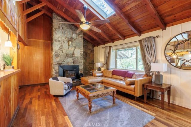 26220 Pine Dell Road, Idyllwild, CA 92549