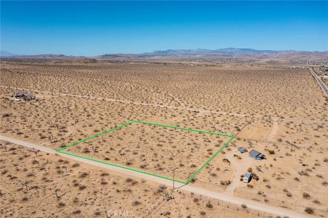 110 Anita, Landers, CA 92285