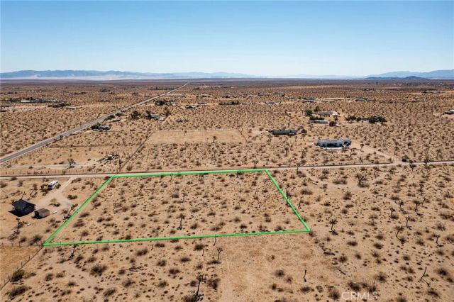 110 Anita, Landers, CA 92285