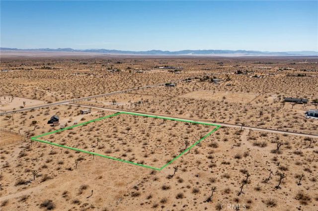 110 Anita, Landers, CA 92285