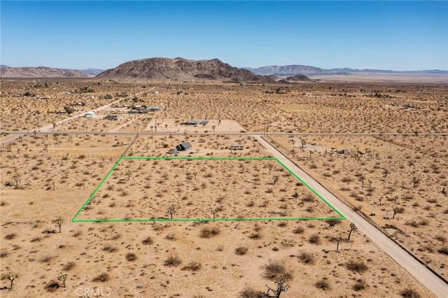 110 Anita, Landers, CA 92285