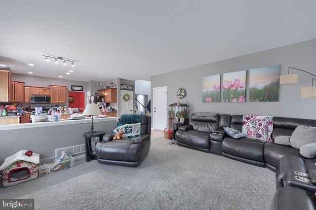 348 BUCKHEAD LN, Douglassville, PA 19518