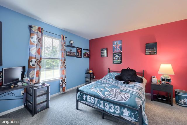 348 BUCKHEAD LN, Douglassville, PA 19518