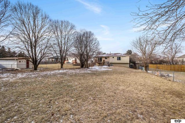 8107 Vernon Avenue, Omaha, NE 68134