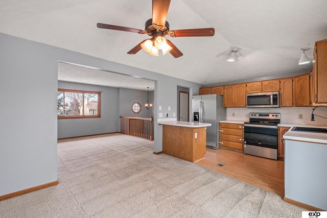 8107 Vernon Avenue, Omaha, NE 68134