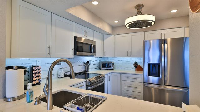 5207 S ATLANTIC AVENUE 321, New Smyrna Beach, FL 32169