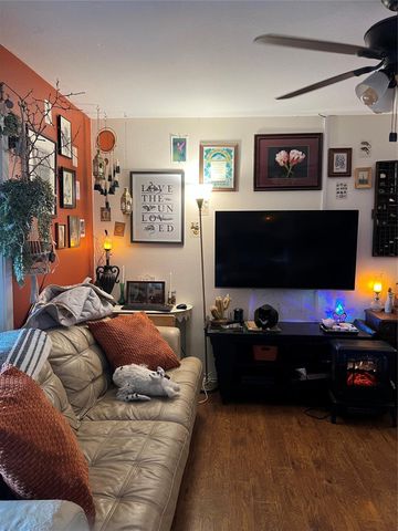 16418 Diana Lane, Houston, TX 77062