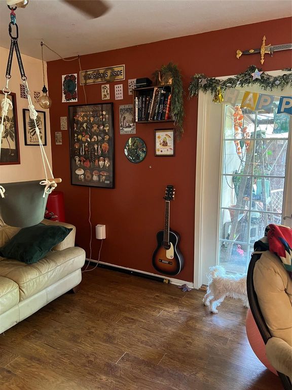 16418 Diana Lane, Houston, TX 77062