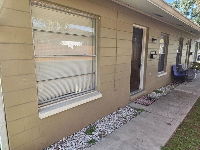 2322 W SAINT JOHN STREET B, Tampa, FL 33607