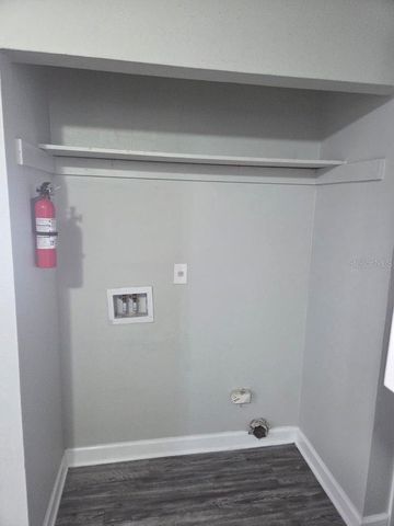 2322 W SAINT JOHN STREET B, Tampa, FL 33607