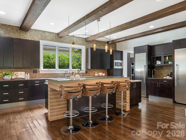 6323 Saint Stephen Lane, Charlotte, NC 28210