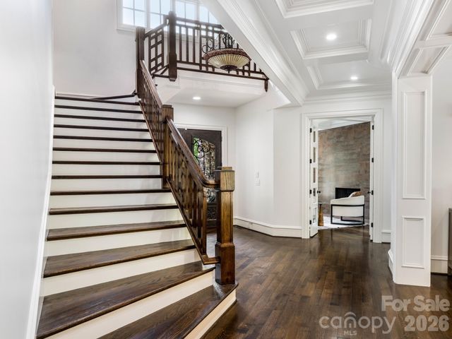 6323 Saint Stephen Lane, Charlotte, NC 28210