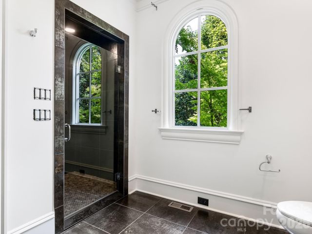 6323 Saint Stephen Lane, Charlotte, NC 28210