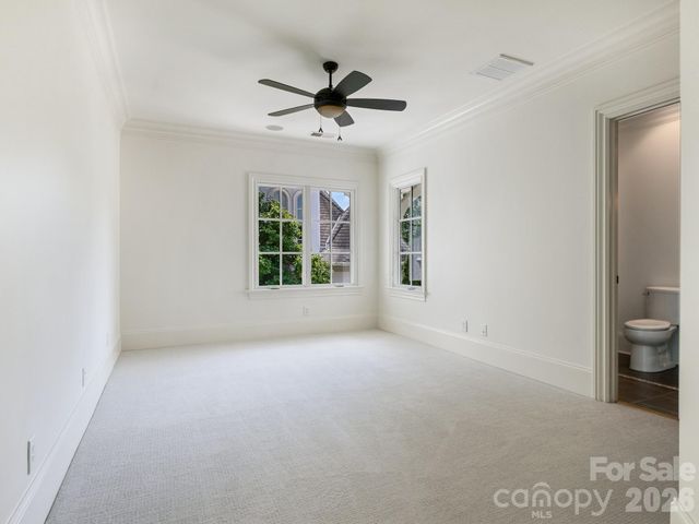 6323 Saint Stephen Lane, Charlotte, NC 28210
