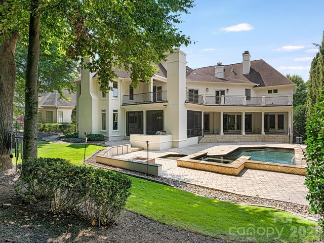 6323 Saint Stephen Lane, Charlotte, NC 28210