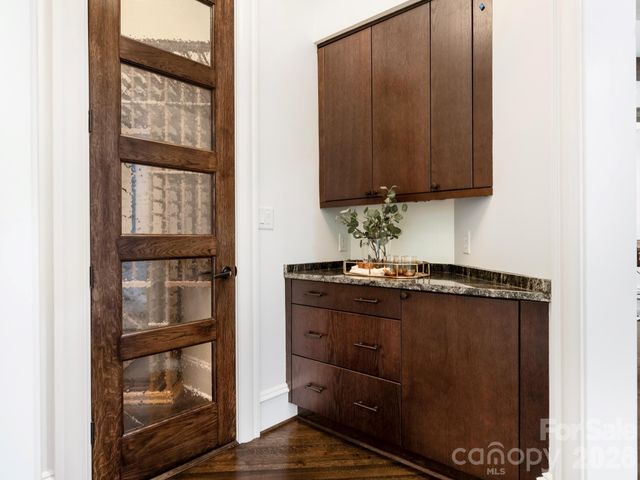 6323 Saint Stephen Lane, Charlotte, NC 28210
