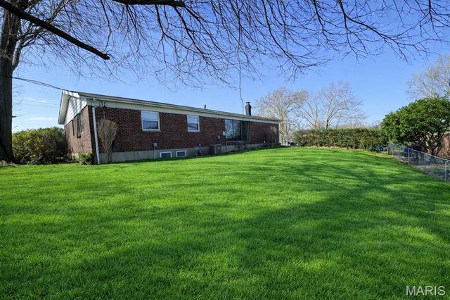 3435 Saint Catherine Street, Ferguson, MO 63033