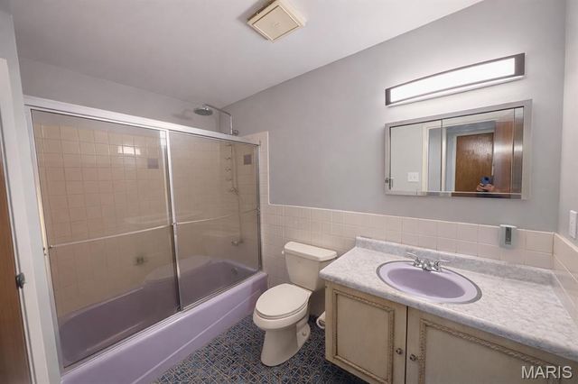 3435 Saint Catherine Street, Ferguson, MO 63033