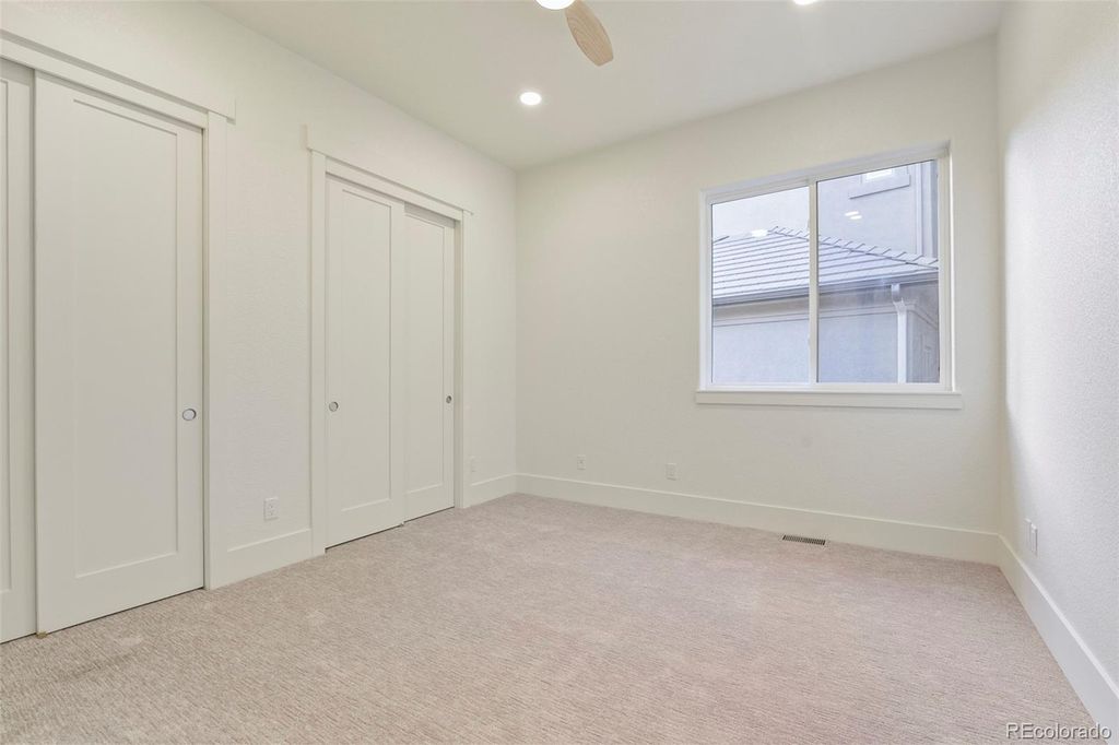 Image 21 of property listing at 9430 S Silent Hills Drive, Lone Tree, CO 80124