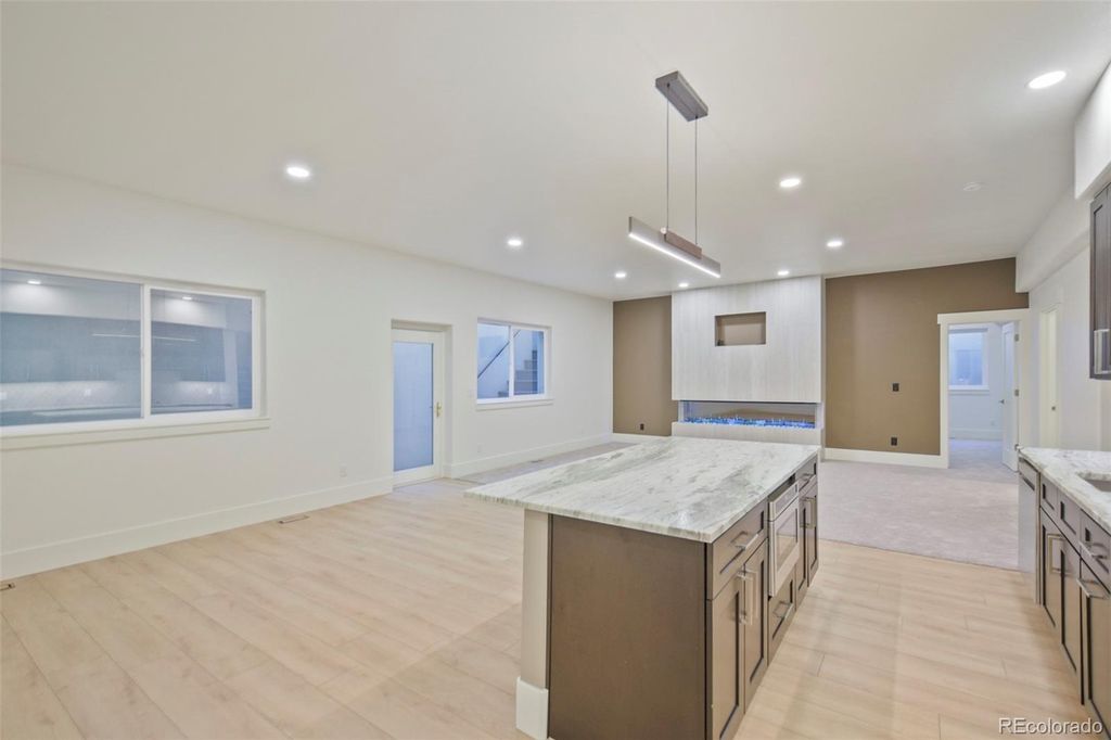 Image 24 of property listing at 9430 S Silent Hills Drive, Lone Tree, CO 80124