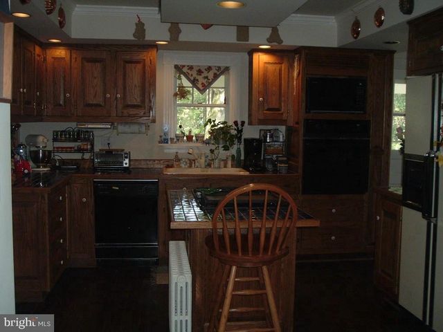 3137 FLINTLOCK RD, Fairfax, VA 22030
