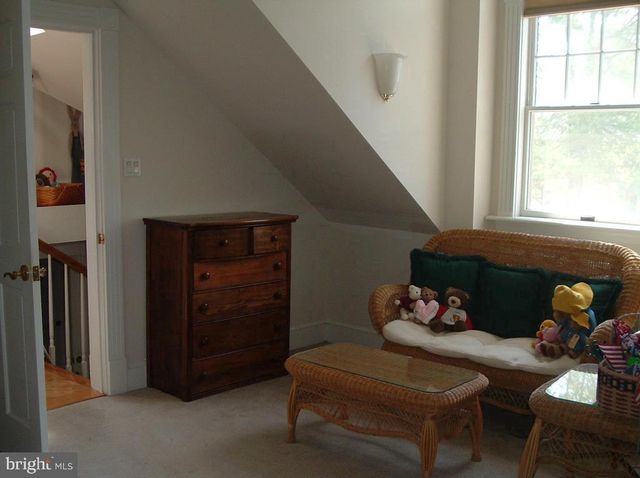 3137 FLINTLOCK RD, Fairfax, VA 22030