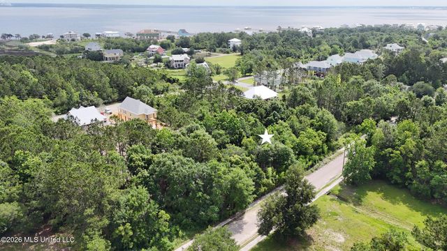 Harrison Court, Bay Saint Louis, MS 39520