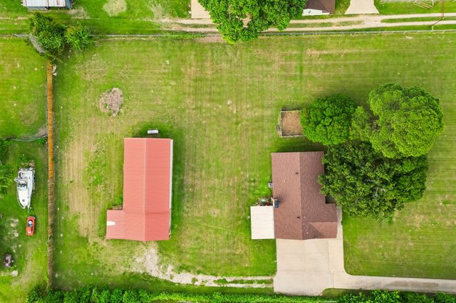 210 Lanier Road, Combine, TX 75159