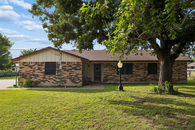 210 Lanier Road, Combine, TX 75159