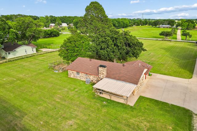 210 Lanier Road, Combine, TX 75159