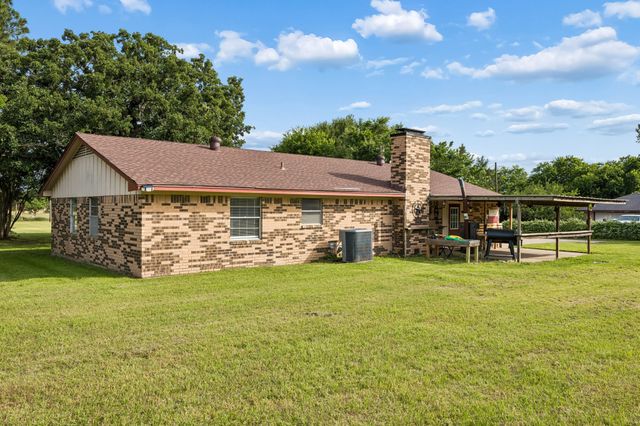 210 Lanier Road, Combine, TX 75159