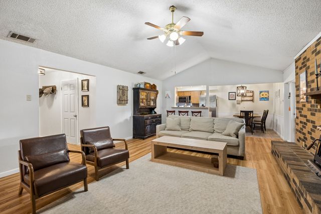 210 Lanier Road, Combine, TX 75159