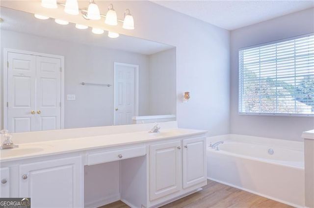 2333 Laurelfield Drive, Grayson, GA 30017