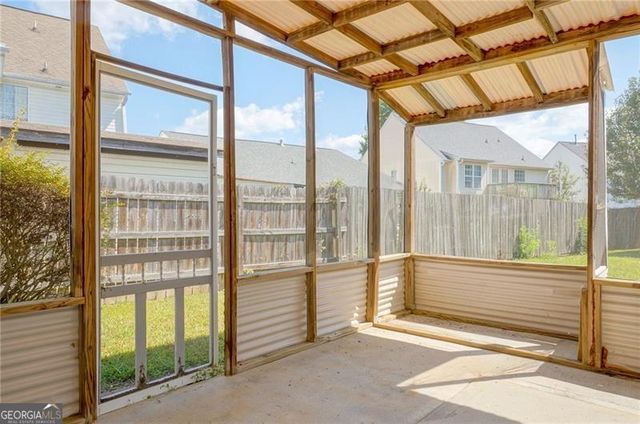 2333 Laurelfield Drive, Grayson, GA 30017