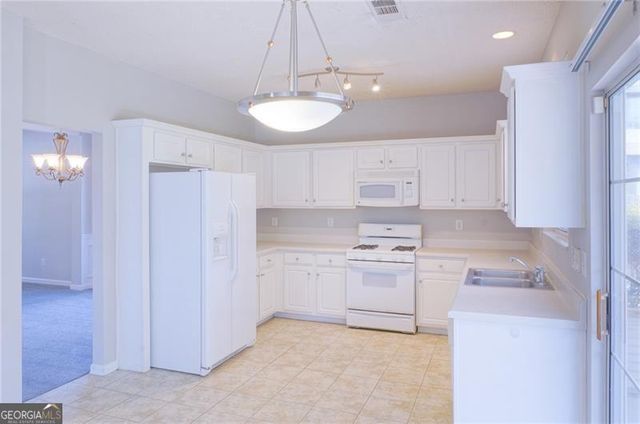 2333 Laurelfield Drive, Grayson, GA 30017