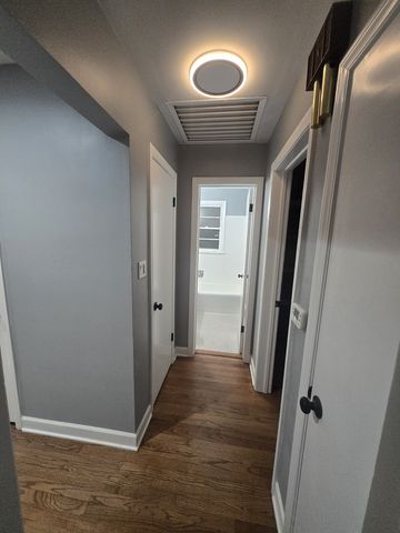 70 N Laverne Avenue, Hillside, IL 60162