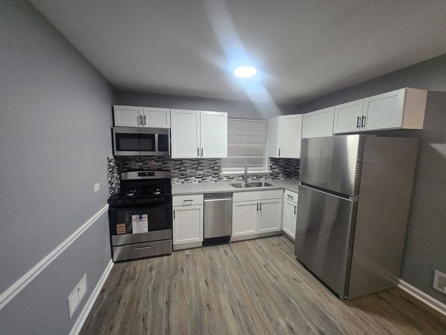 70 N Laverne Avenue, Hillside, IL 60162