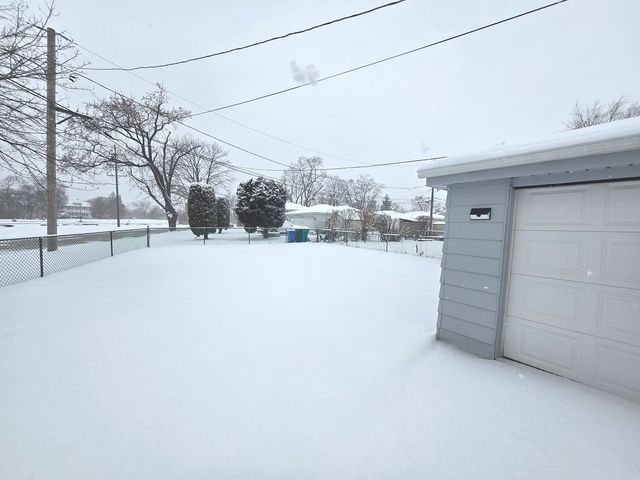 70 N Laverne Avenue, Hillside, IL 60162