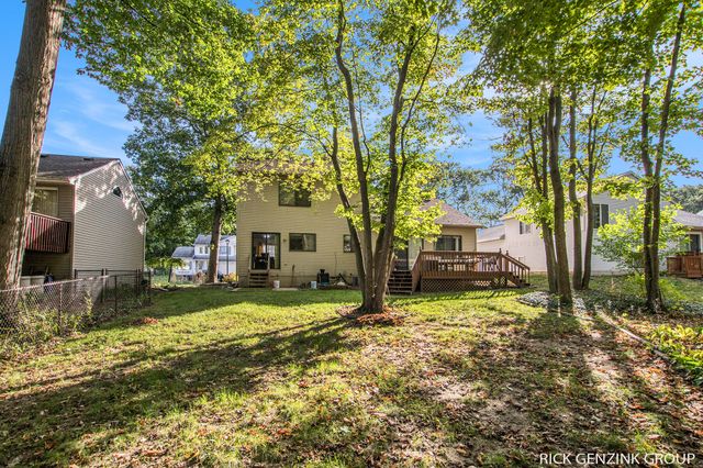 4709 Summer Creek Lane SE, Kentwood, MI 49508