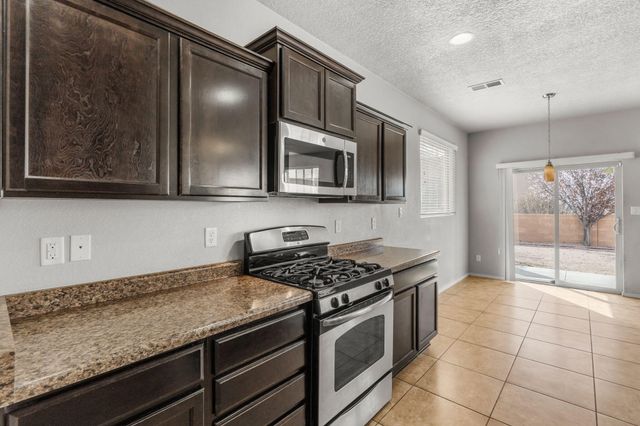 2019 Fonner Drive SE, Albuquerque, NM 87123