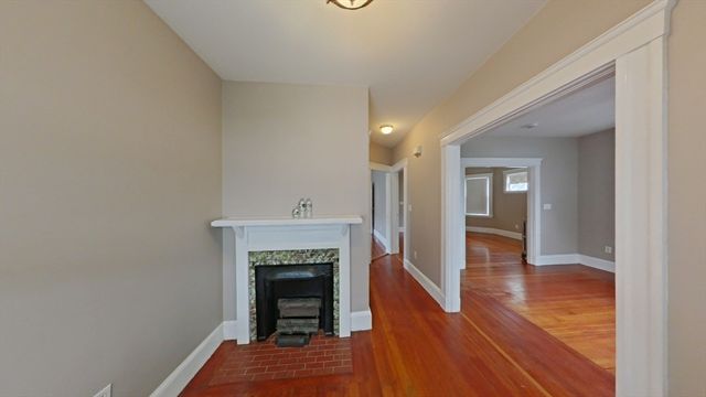 9 Saint James Rd 9, Medford, MA 02155