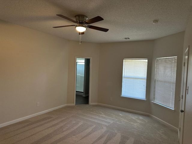 195 Rolling Court, Lancaster, TX 75146